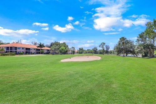 225 Turtle Lake Ct, Naples FL 34105-5568 exterior