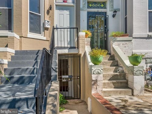 155 U St, Washington DC  20001-7609 exterior