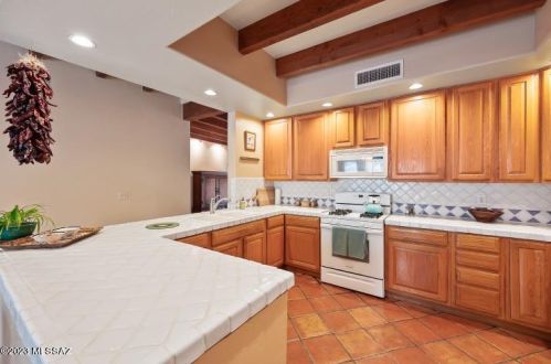 6421 Paseo Otono, Tucson AZ  85750-1208 exterior