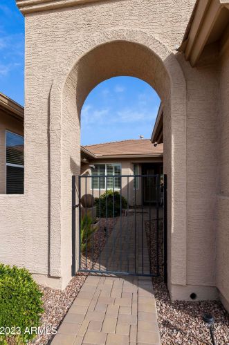 24032 Lakeway Cir, Chandler AZ 85248-7312 exterior