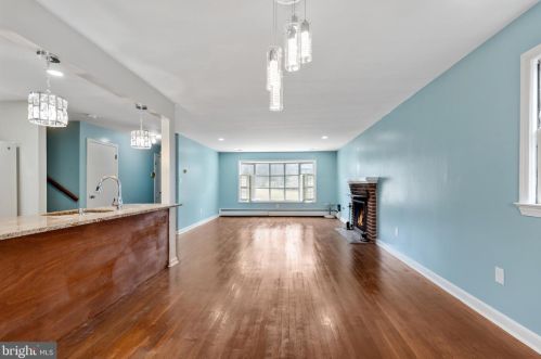 1006 Venice Dr, Silver Spring MD 20904-2065 exterior