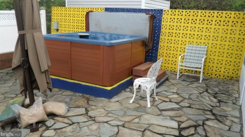 829 Decatur St, Washington DC  20017-3918 exterior