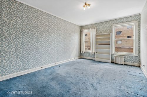 7541 Oakley Ave, Chicago IL 60645-1911 exterior