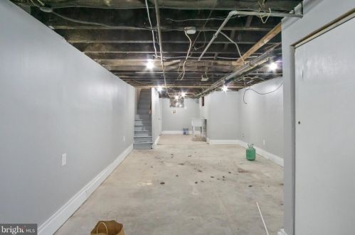 4255 Houghton St, Philadelphia PA 19128-1744 exterior