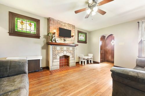 52 Owendale Ave, Pittsburgh, PA 15227-1942