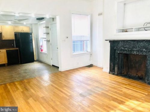 155 Fairmount Ave, Philadelphia PA  19123-3019 exterior