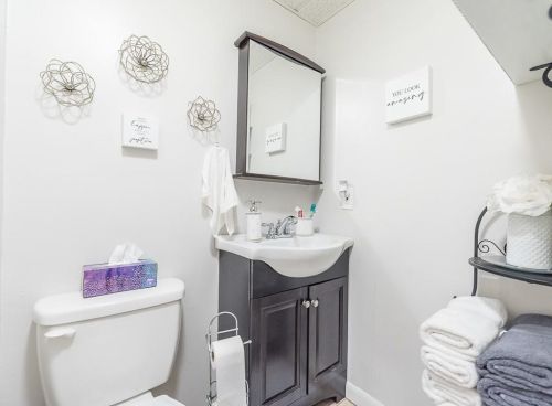 1266 Plainfield St, Providence RI 02909-4630 exterior