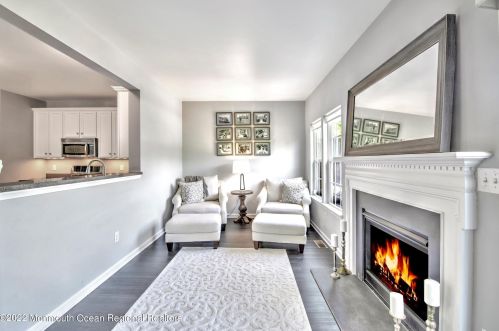 44 Pate Dr, Middletown NJ 07748-1700 exterior