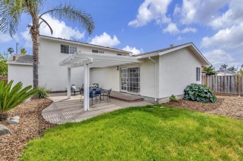 501 Crosslees Dr, San Jose CA  95111-1828 exterior