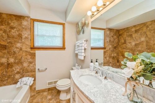 8821 Clovernook Ct, Milwaukee WI  53224-5335 exterior