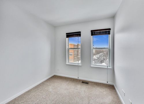 1924 Lotus Ave, Chicago IL 60639-1435 exterior