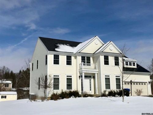 40 Empire Dr, Schenectady, NY 12309-3149