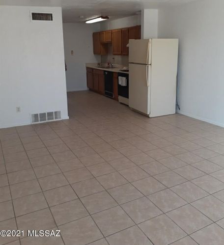 2545 Flanwill Blvd, Tucson AZ 85716-2495 exterior