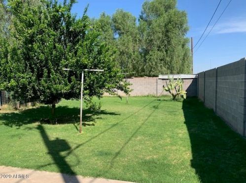 7223 25 Dr, Phoenix AZ 85029-1402 exterior