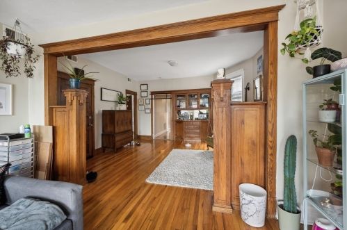 3550 Diversey Ave, Chicago, IL 60647-1261