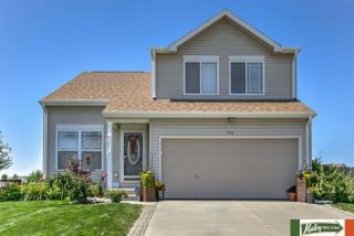 7940 157th Ave, Omaha, NE 68136-1185