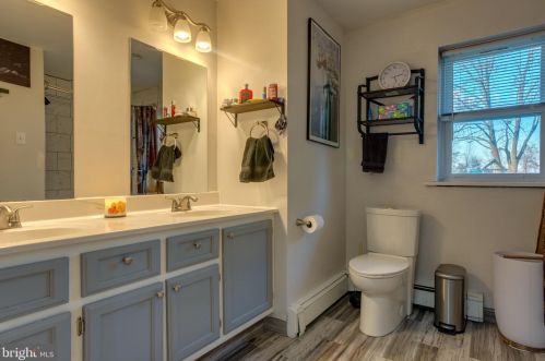 407 Moyer Rd, Pottstown PA  19464-1019 exterior