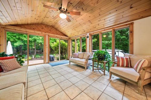 3 Arrowhead Dr, Concord NH  03304-5013 exterior