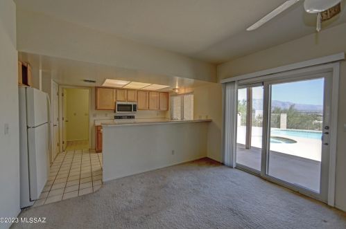 4670 Paseo De Los Cerritos, Tucson AZ 85745-9552 exterior