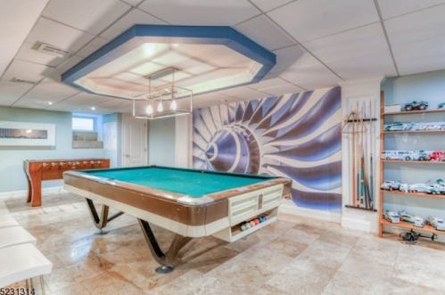 23 Oak Rdg, Springfield NJ 07081-3719 exterior