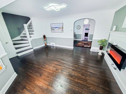 8029 Maplewood Ave, Chicago IL  60652-2807 exterior