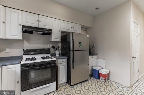 161 27 St, Camden NJ 08105-3927 exterior