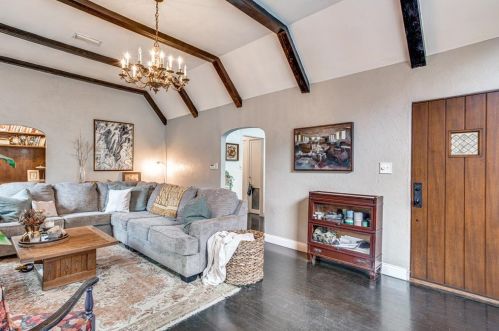 5310 Bradford Dr, Dallas TX  75235-8315 exterior