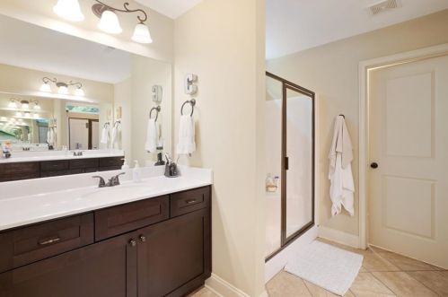 479 Holly Dr, Gainesville GA 30501-2142 exterior