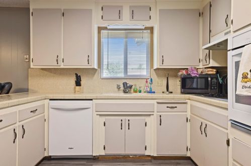 545 Quincy Rd, Turlock CA  95380-4329 exterior