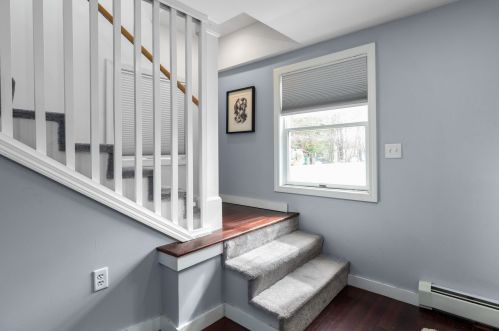 43 Frst St, Dover NH 03820-3223 exterior