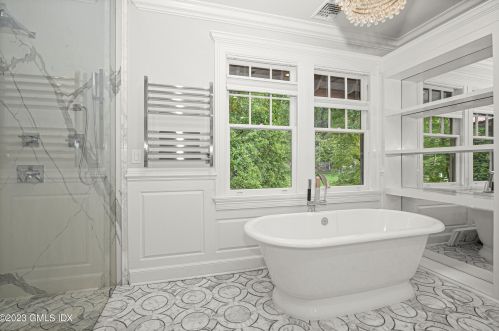 30 Brookridge Dr, Greenwich CT 06830-4830 exterior