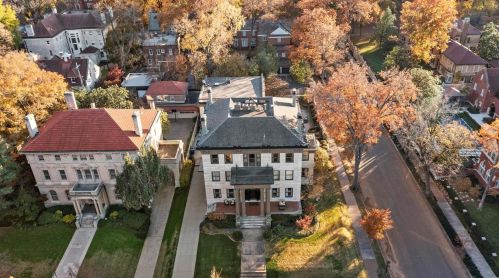 36 Portland Pl, Saint Louis MO 63108-1242 exterior