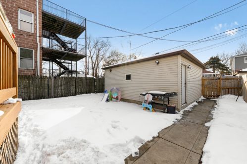 7604 Yates Blvd, Chicago IL  60649-4127 exterior