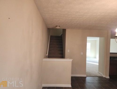 1732 Redan, Lithonia GA  30058-2610 exterior