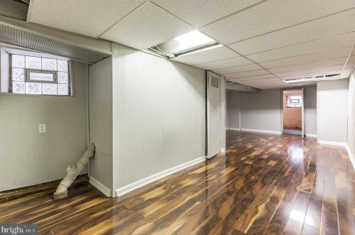 5425 Cedar Ave, Philadelphia PA  19143-1952 exterior