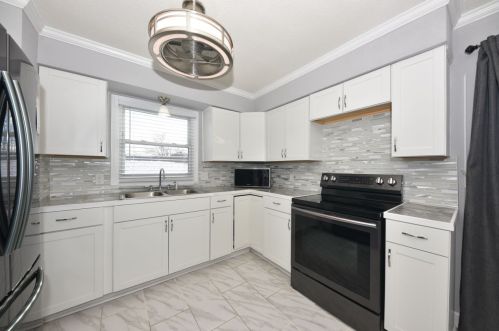 8885 70, Milwaukee WI 53223-2113 exterior