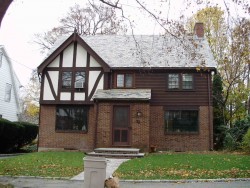 93 Arlington St, Newton, MA 02458-2456