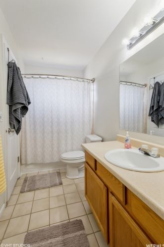 6499 Lotus Way, Taylorsville UT 84081-4307 exterior