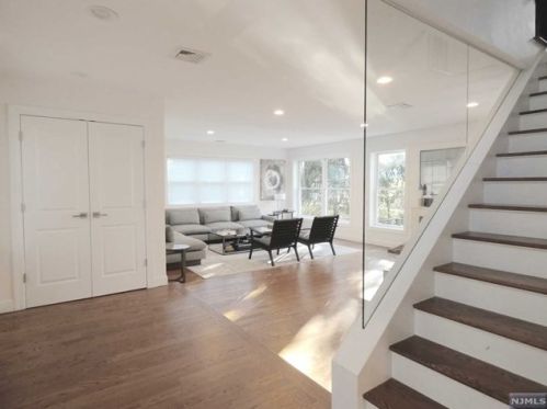 69 Engle St, Cresskill NJ  07626-2222 exterior