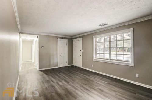 6460 Connell Rd, Atlanta GA  30349-4538 exterior