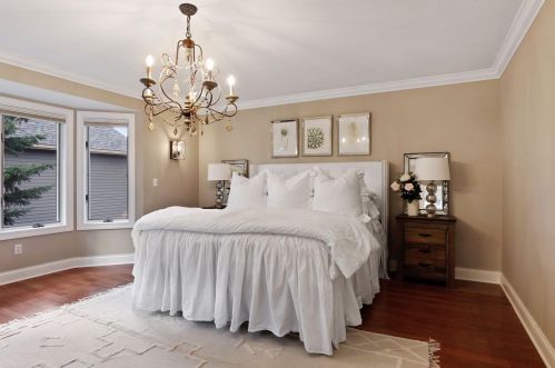 8932 Hunters Trl, Saint Paul MN  55125-9182 exterior