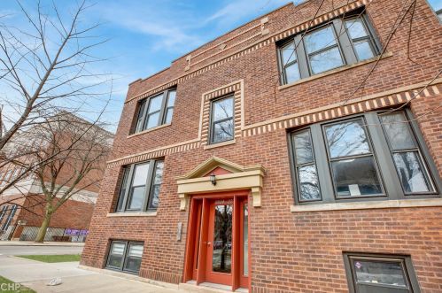 2922 Berteau Ave, Chicago IL  60618-2608 exterior