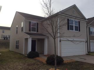 926 Littleton Dr, Concord, NC 28025-7104