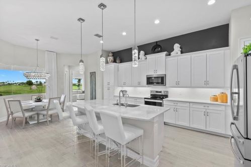 18656 Royal Hammock Blvd, Naples FL 34114-8959 exterior