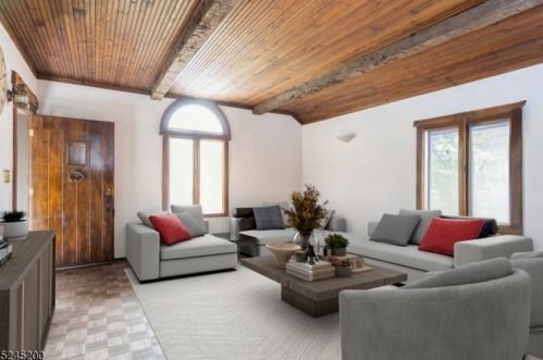 5 Emerson Ln, Warren, NJ 07059-5333