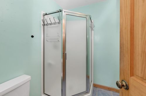 331 Queen St, Concord NH 03303-1118 exterior