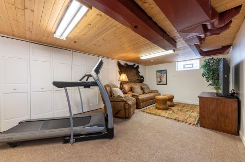 2722 Lefeber Ave, Milwaukee WI 53210-1140 exterior