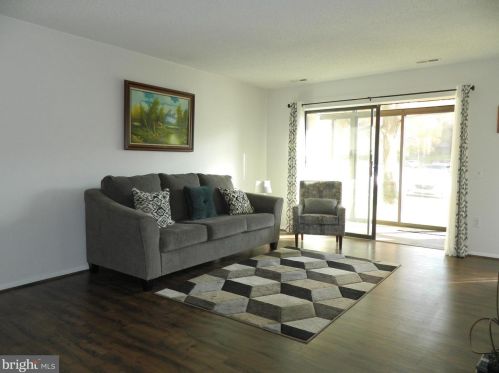 15300 Pine Orchard Dr, Silver Spring, MD 20906-1358