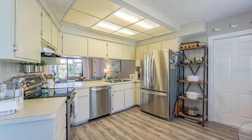 9018 Gln Moor Ln, Port Richey FL 34668-4945 exterior