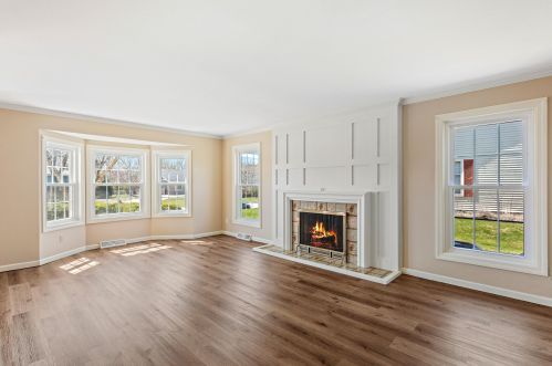 11830 Waterford Ave, Milwaukee WI  53228-1863 exterior